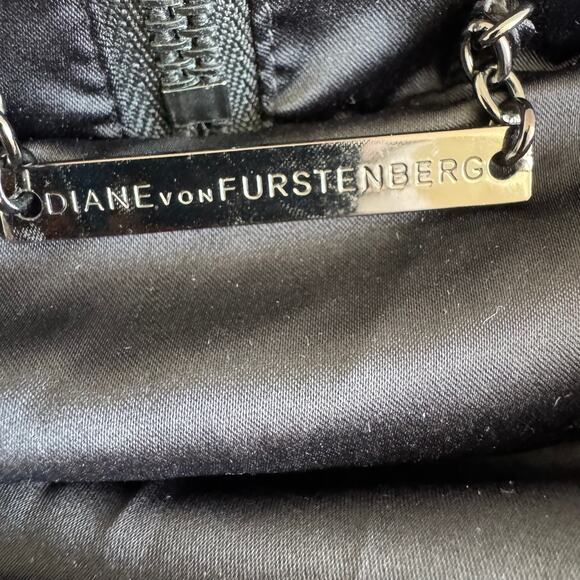 DVF Goose Down Black Satin Zona Puffer Zip Hood Coat Size P - Picture 3 of 14